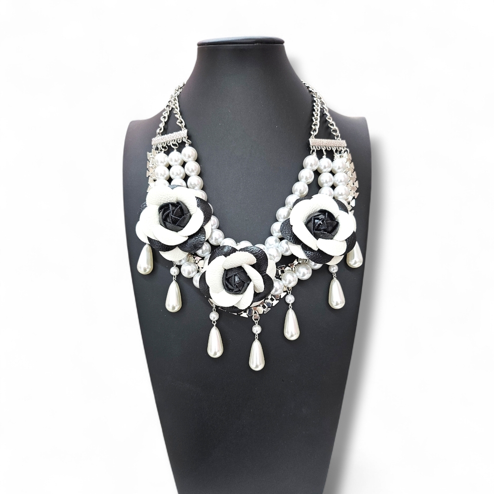Encore Jeans Black and White Floral Necklace